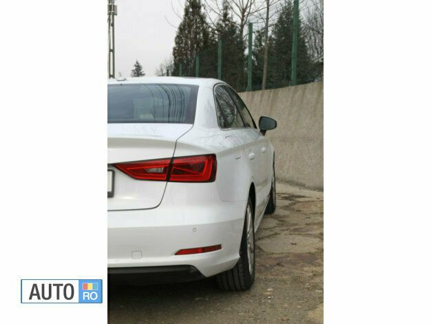 Second-hand Audi A3 110 CP (80 kW) 2015 Alb Berlinǎ