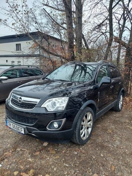 Negru Utilizat 2012 Opel Antara SUV | 3.750 EUR (Super Preț) - Imagine 1/4