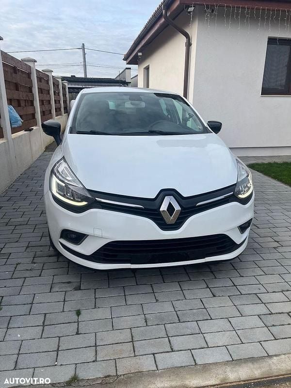 Culoarealb Utilizat 2017 Renault Clio IV LIMITED | 7.500 EUR (Preț OK) - Imagine 1/4