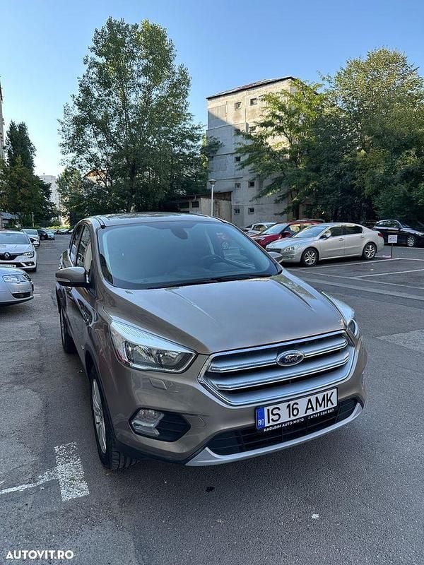 Second-hand Ford Kuga Titanium 150 CP (110 kW) 2018 Culoaregri SUV