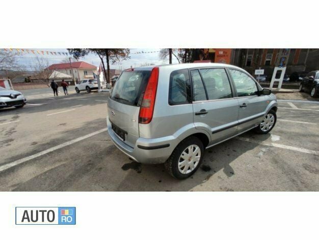 Second-hand Ford Fusion 68 CP (50 kW) 2005 Gri Hatchback