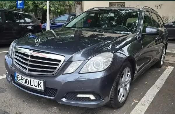 Gri Utilizat 2010 Mercedes E250 Break | 7.400 EUR (Puțin scump) - Imagine 1/4