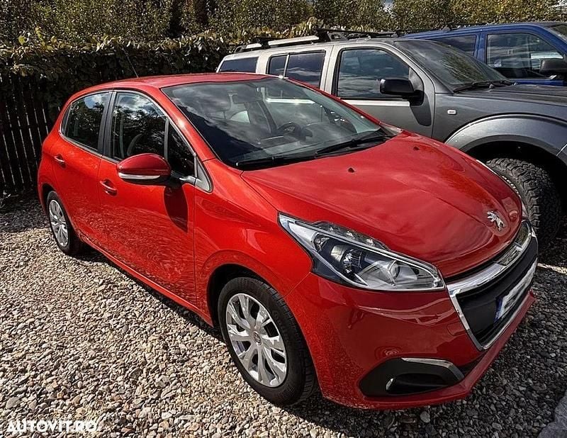 Culoarerosu Utilizat 2016 Peugeot 208 Allure Hatchback | 7.100 EUR (Preț OK) - Imagine 1/4
