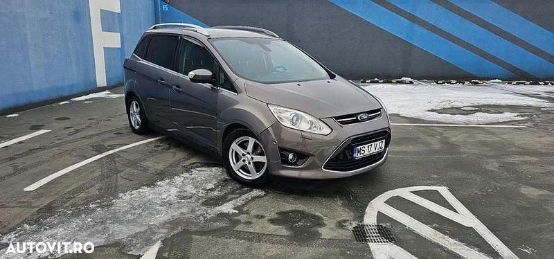 Second-hand Ford Grand C-Max Titanium 140 CP (102 kW) 2012 Culoaremaro Monovolum