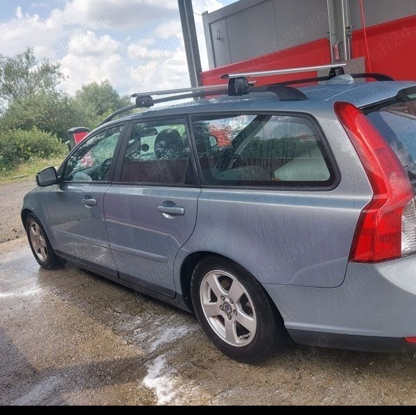 Utilizat 2009 Volvo V50 Break | 2.800 EUR (Preț OK) - Imagine 1/4