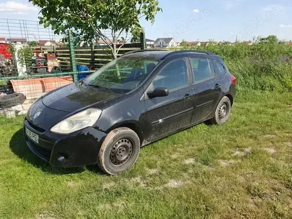 Negru Utilizat 2010 Renault Clio GrandTour Break | 1.950 EUR - Imagine 1/4