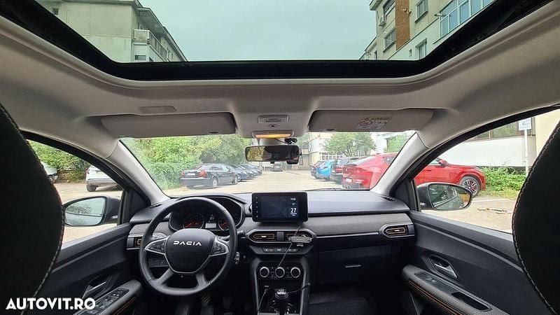 Culoareverde Utilizat 2023 Dacia Sandero Stepway Hatchback | 13.000 EUR (Preț OK) - Imagine 1/4