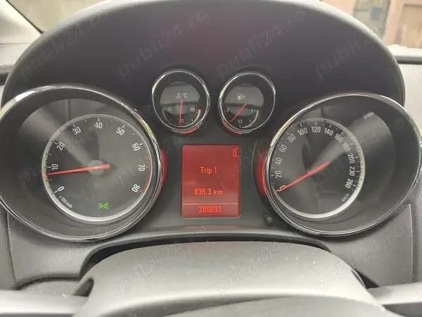 Second-hand Opel Astra 116 CP (85 kW) 2011 Hatchback