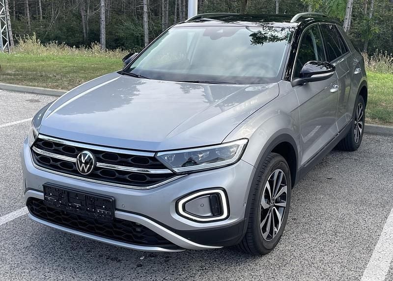 Utilizat 2023 VW T-Roc Move SUV | 29.499 EUR (Scump) - Imagine 1/1