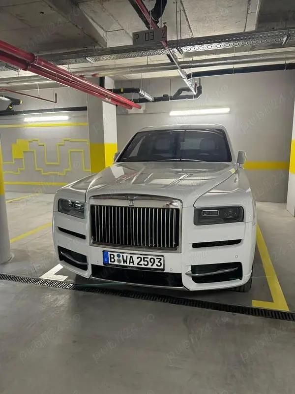 Utilizat 2023 Rolls Royce Cullinan SUV | 302.120 EUR - Imagine 1/4