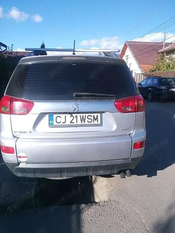 Utilizat 2008 Peugeot 4007 SUV | 10.000 EUR - Imagine 1/4