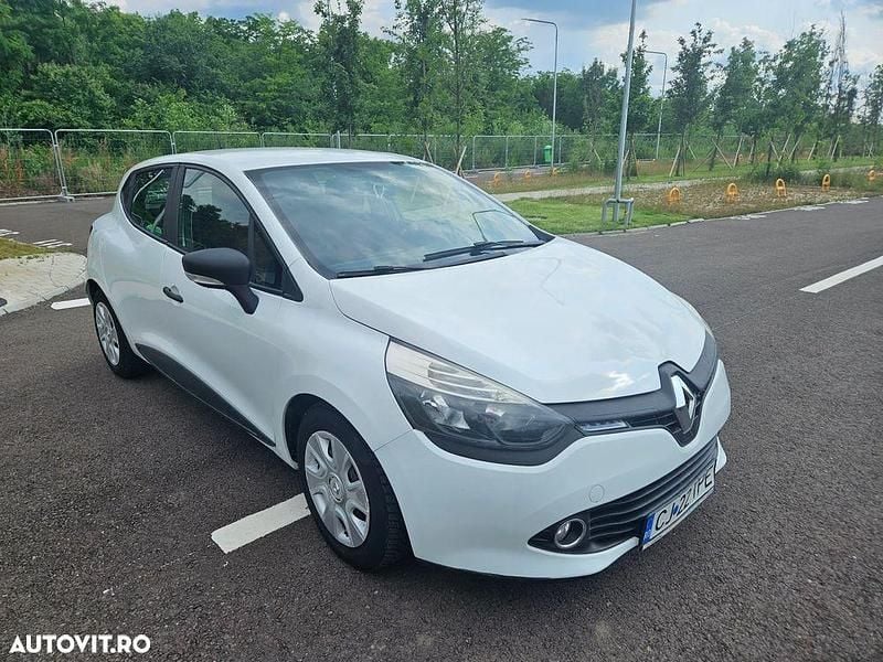 Culoarealb Utilizat 2016 Renault Clio IV Authentique Break | 5.400 EUR (Preț bun) - Imagine 1/4