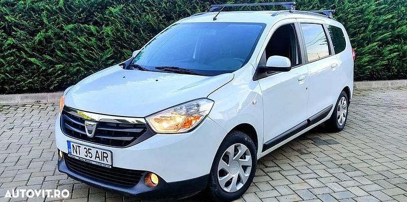 Culoarealb Utilizat 2013 Dacia Lodgy Lauréate Monovolum | 4.390 EUR (Preț OK) - Imagine 1/4