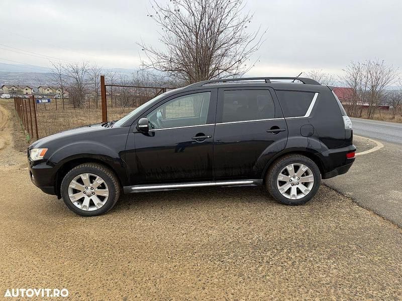 Second-hand Mitsubishi Outlander Motion 156 CP (114 kW) 2012 Culoarenegru SUV