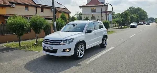 Alb Utilizat 2013 VW Tiguan R-line SUV | 10.499 EUR (Preț OK) - Imagine 1/4