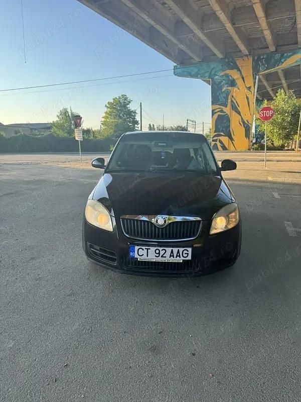 Utilizat 2008 Skoda Fabia Hatchback | 1.600 EUR (Preț bun) - Imagine 1/4