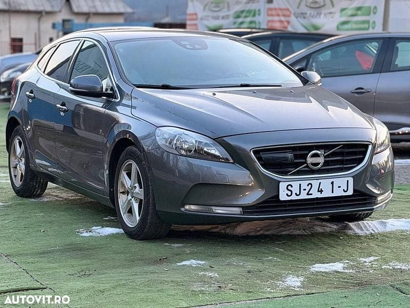 Second-hand Volvo V40 115 CP (84 kW) 2014 Culoaregri Hatchback