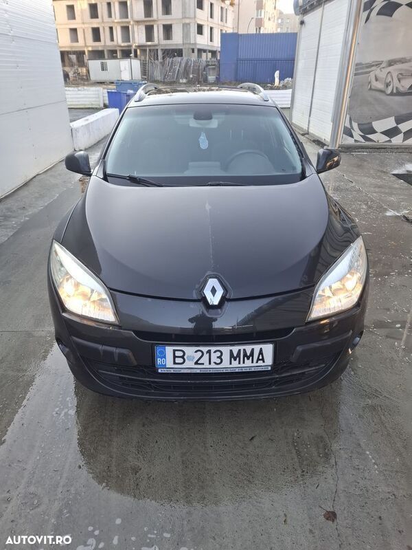 Negru Utilizat 2011 Renault Mégane GrandTour Dynamique Break | 4.100 EUR - Imagine 1/4