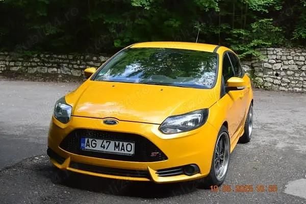 Utilizat 2013 Ford Focus ST Hatchback | 11.000 EUR (Preț OK) - Imagine 1/4
