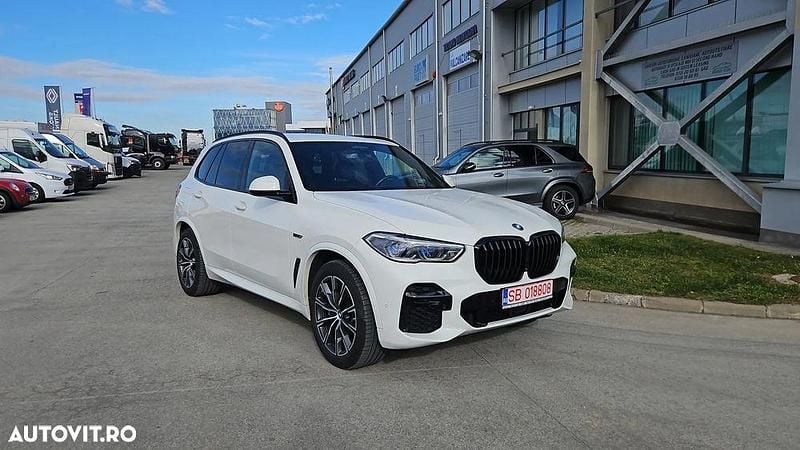 Culoarealb Utilizat 2022 BMW X5 Comfort Edition SUV | 51.703 EUR - Imagine 1/4