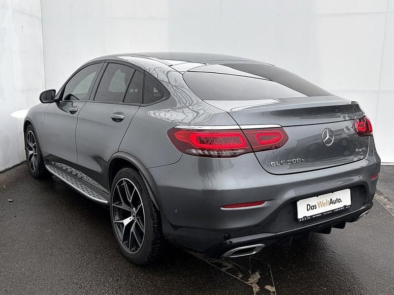 Second-hand Mercedes GLC300 211 CP (155 kW) 2020 Gri inchis  metalic Coupe