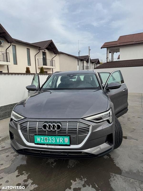 Second-hand Audi e-tron Advanced 300 kW (408 CP) 2021 Culoaregri SUV