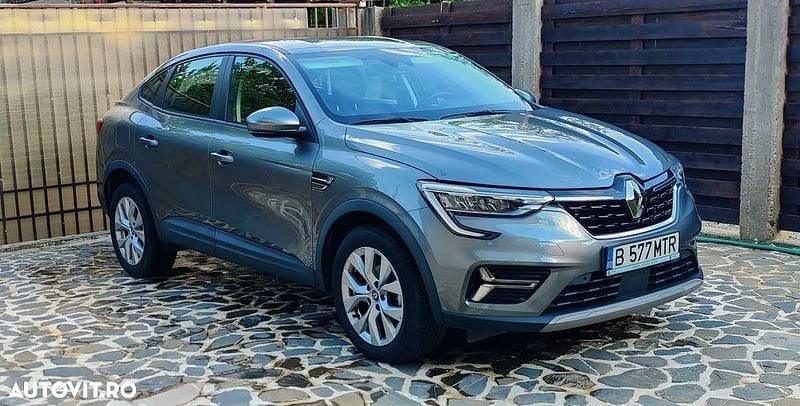 Gri Utilizat 2023 Renault Arkana Zen SUV | 19.690 EUR (Super Preț) - Imagine 1/4