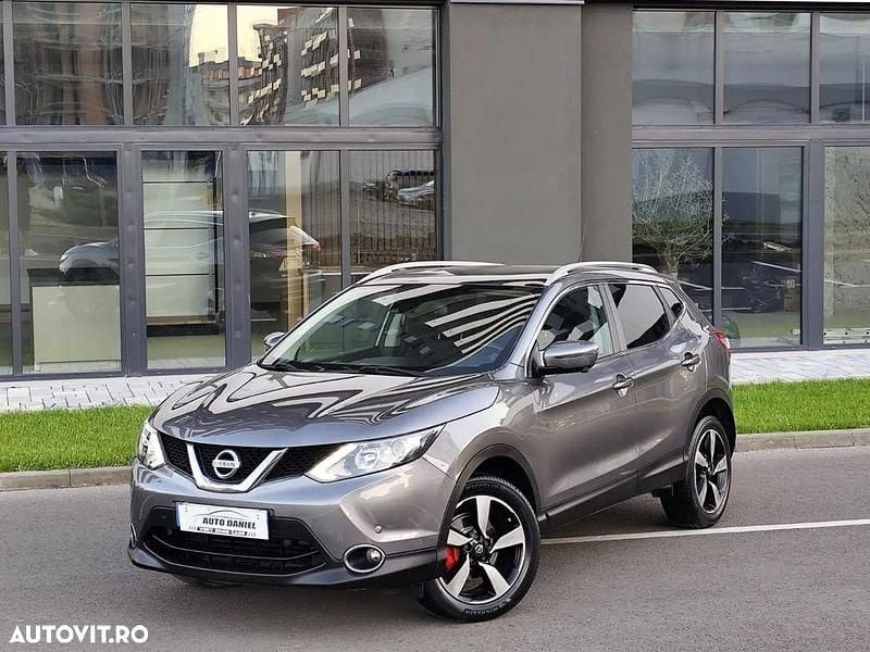 Culoaregri Utilizat 2015 Nissan Qashqai SUV | 9.999 EUR (Preț bun) - Imagine 1/4