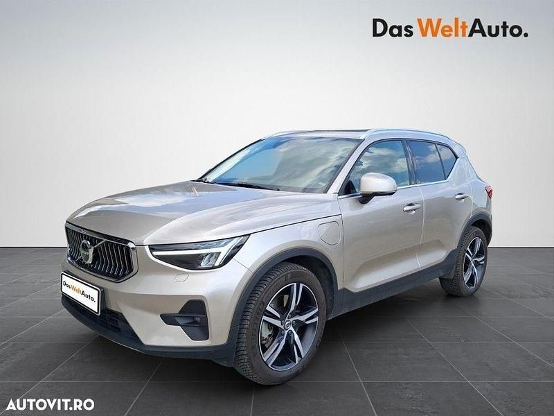 Culoaregri Utilizat 2023 Volvo XC40 SUV | 39.999 EUR - Imagine 1/4