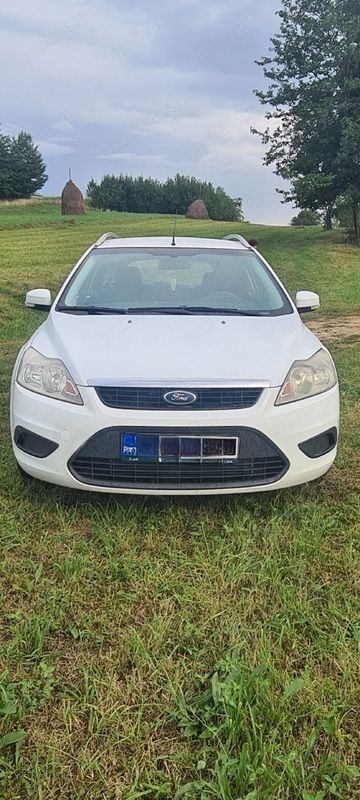 Alb Utilizat 2009 Ford Focus Break | 2.500 EUR (Preț OK) - Imagine 1/4