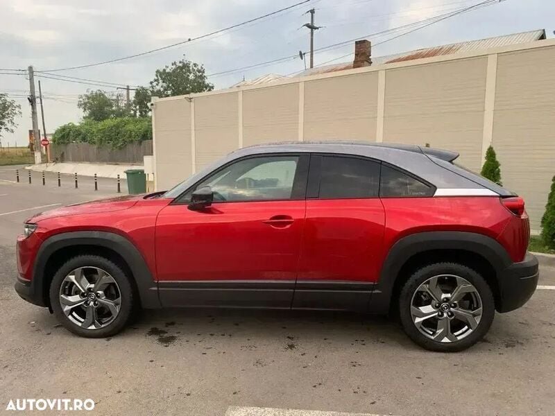 Rosu Utilizat 2021 Mazda MX30 SUV | 18.999 EUR - Imagine 1/4