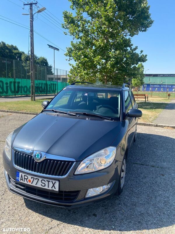 Gri Utilizat 2012 Skoda Fabia Break | 3.100 EUR (Preț OK) - Imagine 1/4