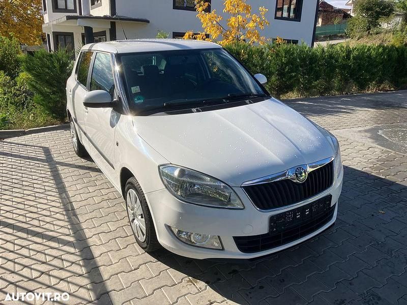 Second-hand Skoda Fabia Ambiente 86 CP (63 kW) 2010 Culoarealb Hatchback