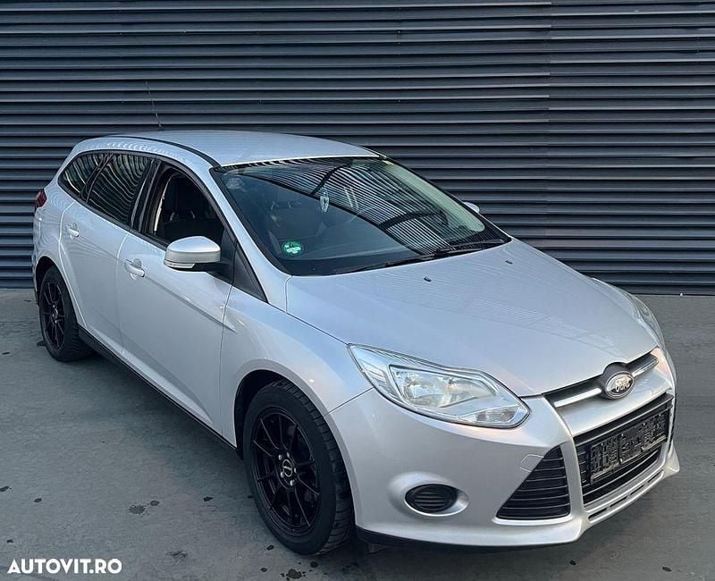 Argint Utilizat 2013 Ford Focus Break | 4.490 EUR (Preț bun) - Imagine 1/4