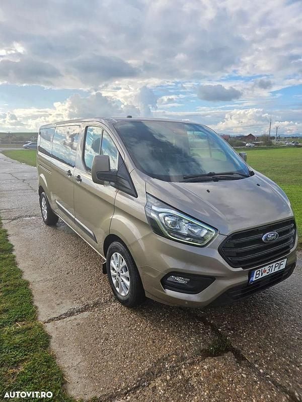 Culoarebej Utilizat 2019 Ford Transit Custom Limited Van | 19.900 EUR (Preț OK) - Imagine 1/4