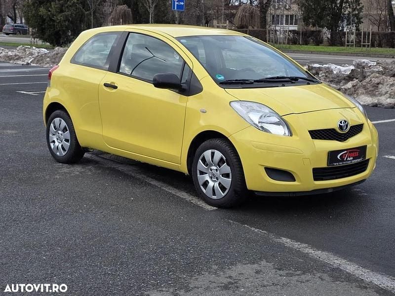 Culoaregalbeuriu Utilizat 2011 Toyota Yaris Hatchback | 2.990 EUR (Preț OK) - Imagine 1/4