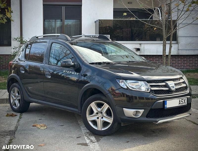 Culoarenegru Utilizat 2015 Dacia Sandero Prestige SUV | 4.200 EUR - Imagine 1/4
