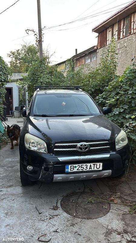 Culoarenegru Utilizat 2008 Toyota RAV4 SUV | 2.400 EUR (Super Preț) - Imagine 1/4