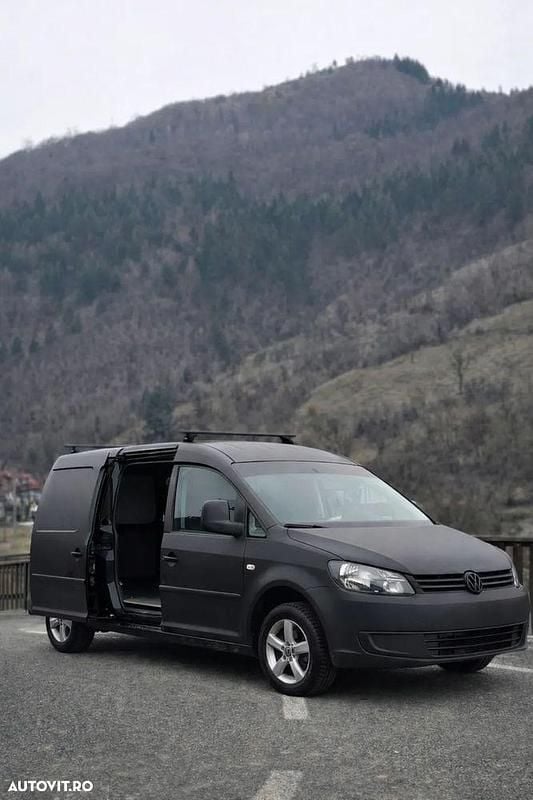 Second-hand VW Caddy Edition 102 CP (75 kW) 2013 Culoarenegru Monovolum