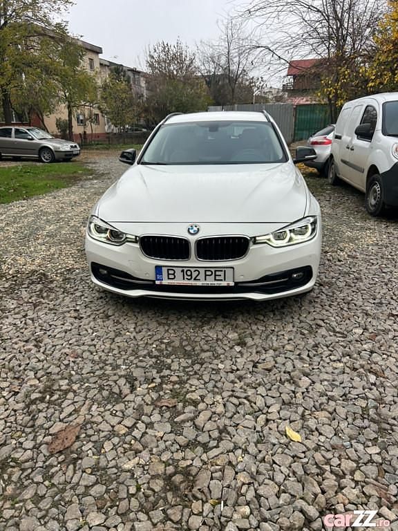 Utilizat 2019 BMW 320 Comfort Edition Berlinǎ | 13.500 EUR - Imagine 1/4