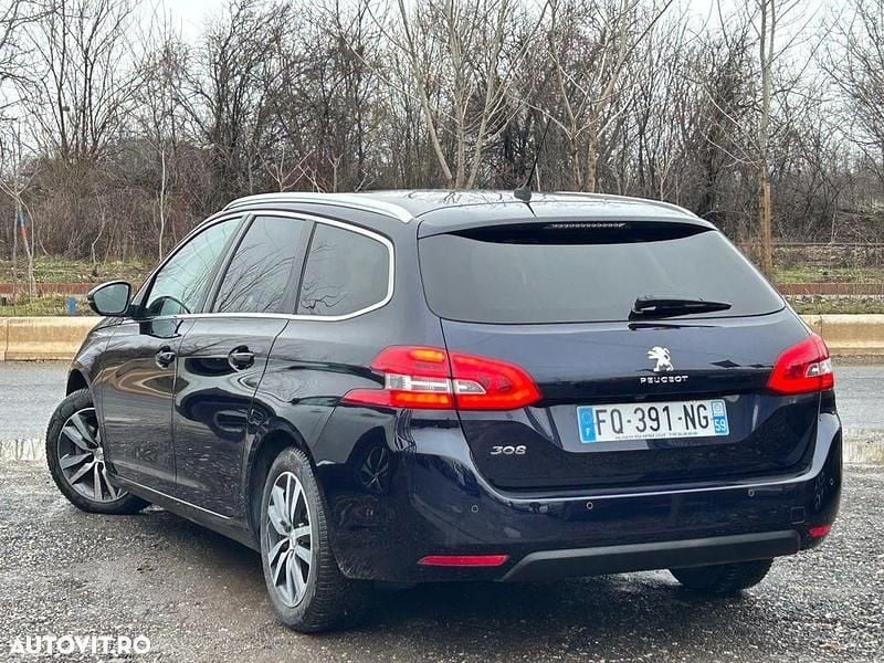Second-hand Peugeot 308 Allure 130 CP (95 kW) 2020 Culoarealbastru Break