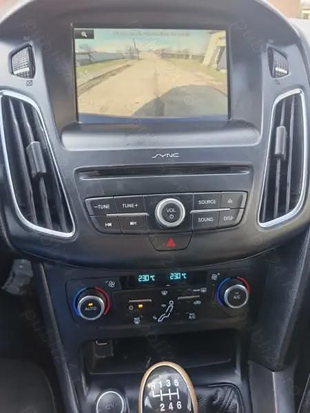 Second-hand Ford Focus 2016 Albastru Hatchback