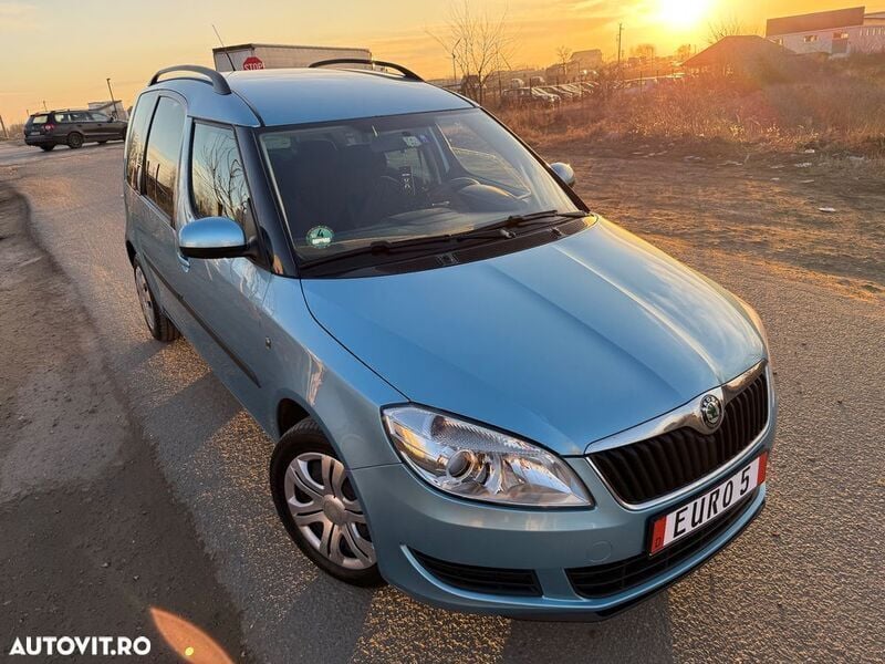 Albastru Utilizat 2011 Skoda Roomster Elegance Break | 3.690 EUR - Imagine 1/4