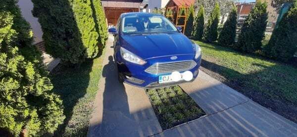 Albastru Utilizat 2015 Ford Focus Hatchback | 7.000 EUR (Preț OK) - Imagine 1/4