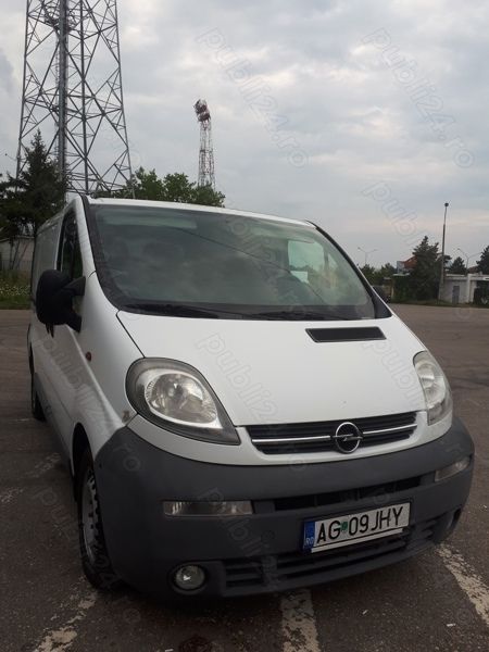 Utilizat 2006 Opel Vivaro Van | 4.000 EUR (Preț bun) - Imagine 1/4