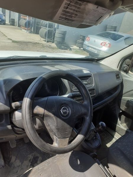 Utilizat 2013 Opel Combo Monovolum | 2.900 EUR - Imagine 1/4