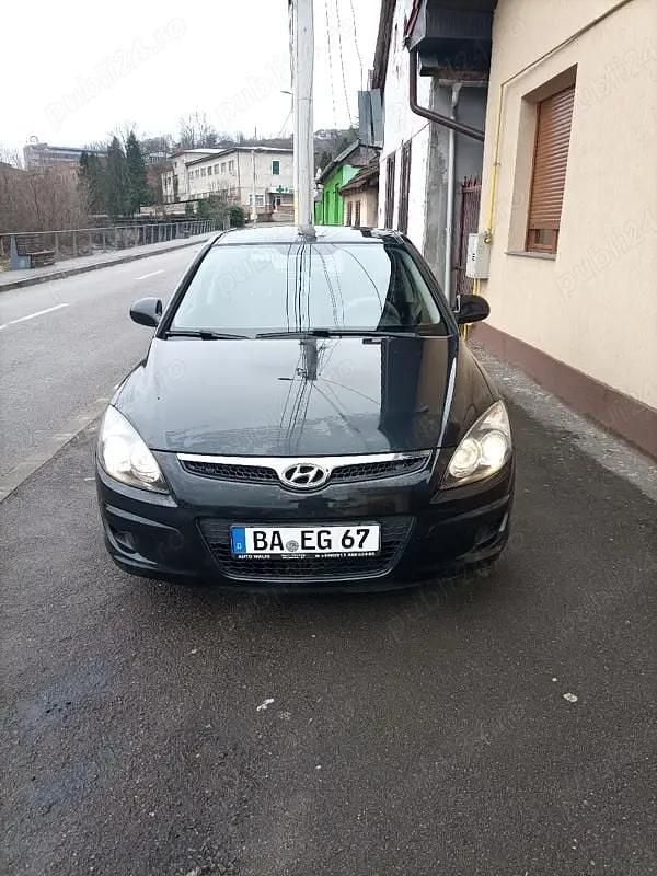 Second-hand Hyundai i30 110 CP (80 kW) 2010 Berlinǎ