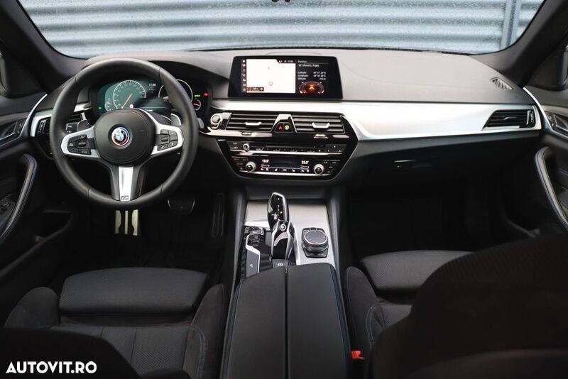 Alte culori Utilizat 2019 BMW 520 M Sport Berlinǎ | 24.499 EUR (Preț OK) - Imagine 1/4