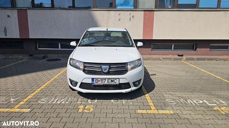 Culoarealb Utilizat 2013 Dacia Logan Berlinǎ | 3.769 EUR (Preț OK) - Imagine 1/4