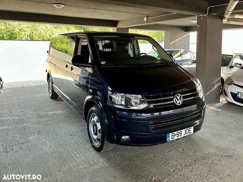 Culoarealbastru Utilizat 2012 VW Caravelle Monovolum | 15.800 EUR (Preț OK) - Imagine 1/4